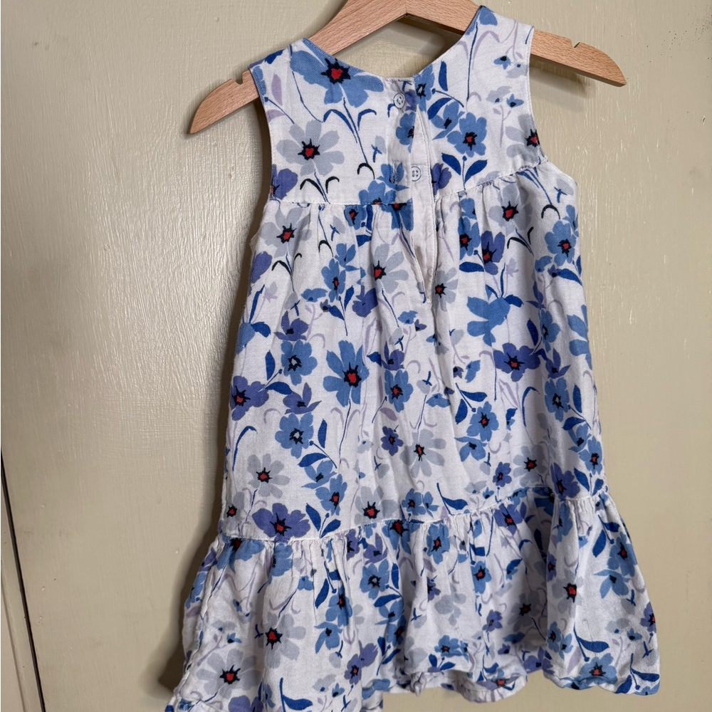 Old Navy 3T DRESSES
*Set of 2*